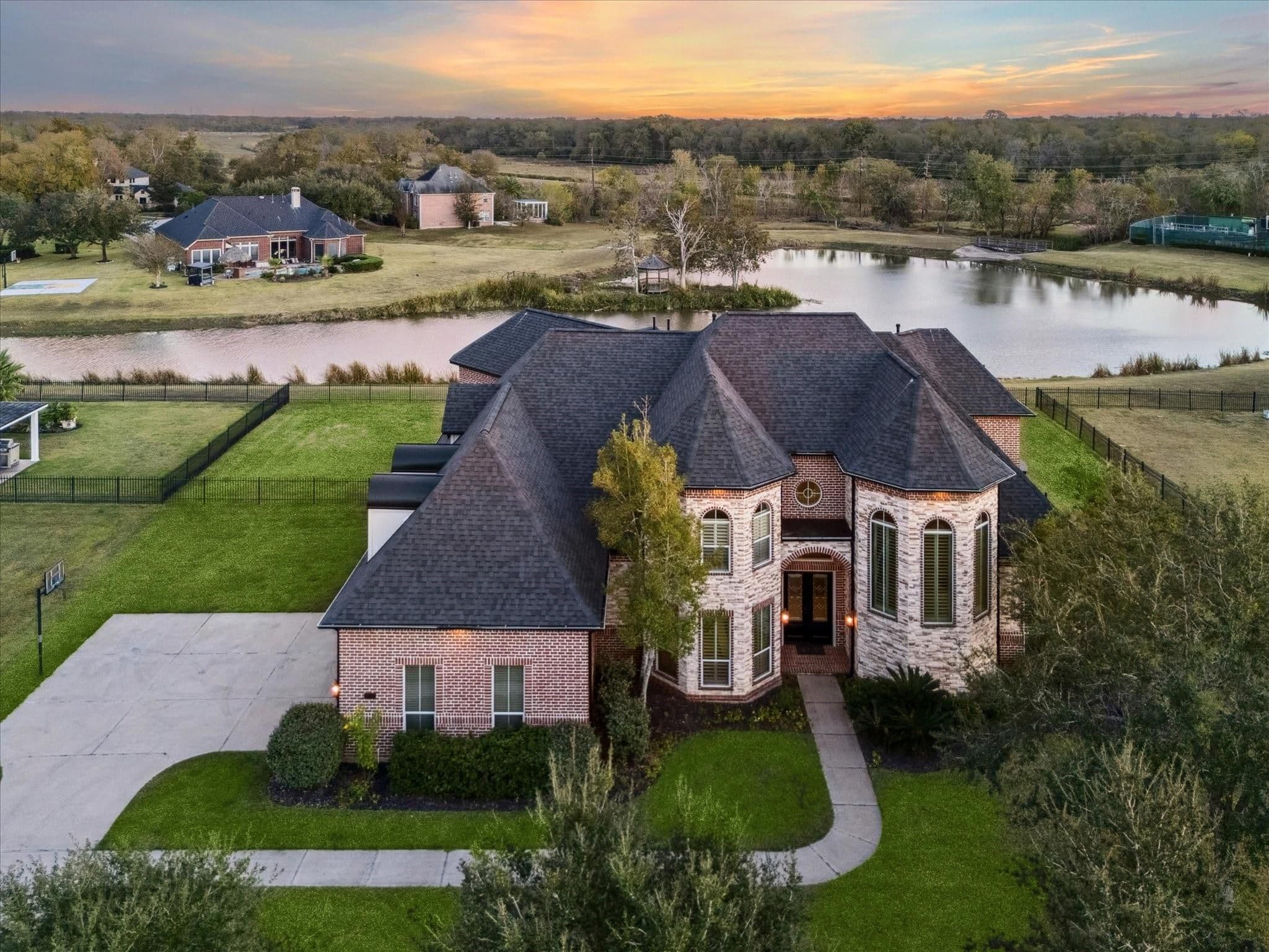 9030 Royal Crest Lane